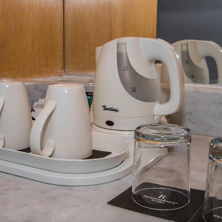 Renaissance Sharm El Sheikh Golden View Beach Resort Exterior photo A kettle in a hotel room