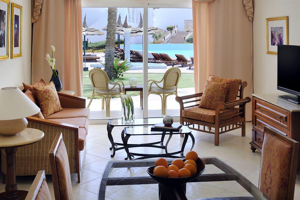 Renaissance Sharm El Sheikh Golden View Beach Resort Exterior photo A living room