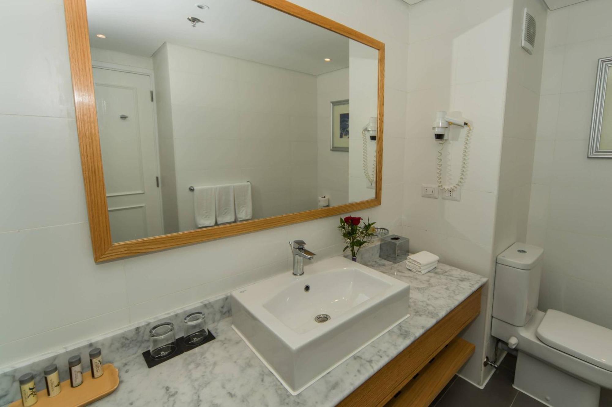Renaissance Sharm El Sheikh Golden View Beach Resort Exterior photo Bathroom