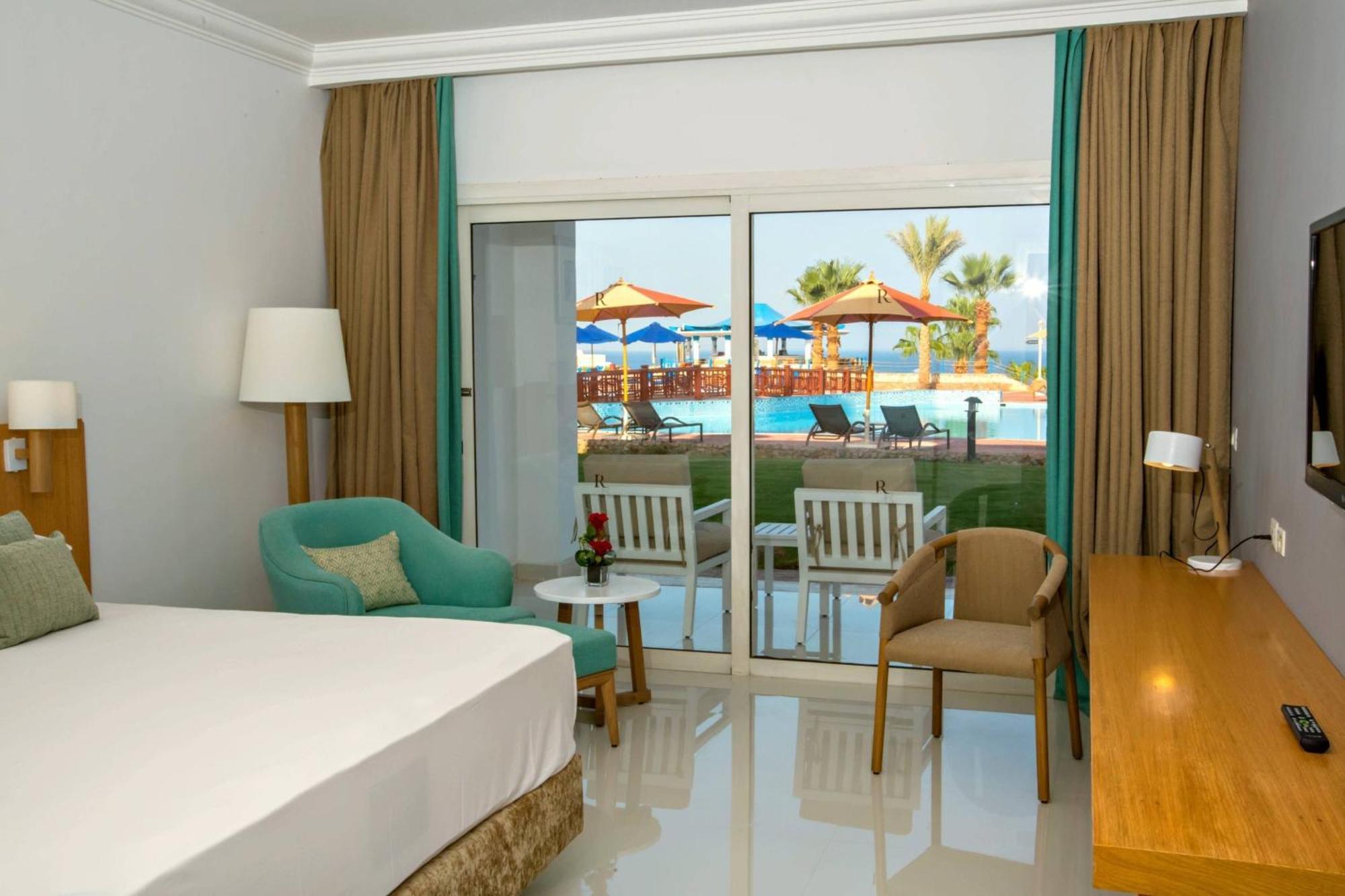 Renaissance Sharm El Sheikh Golden View Beach Resort Exterior photo A room at the hotel